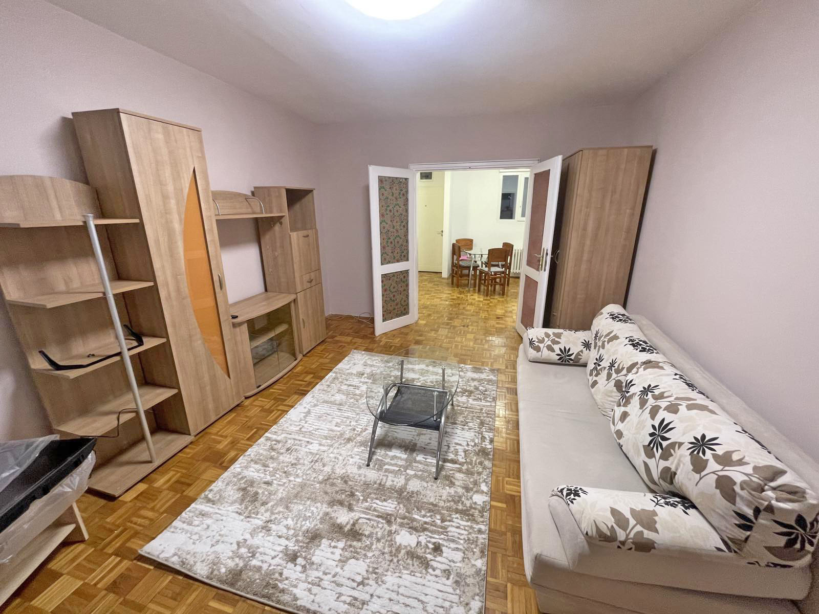Dvosoban namešten stan, Blok 70A