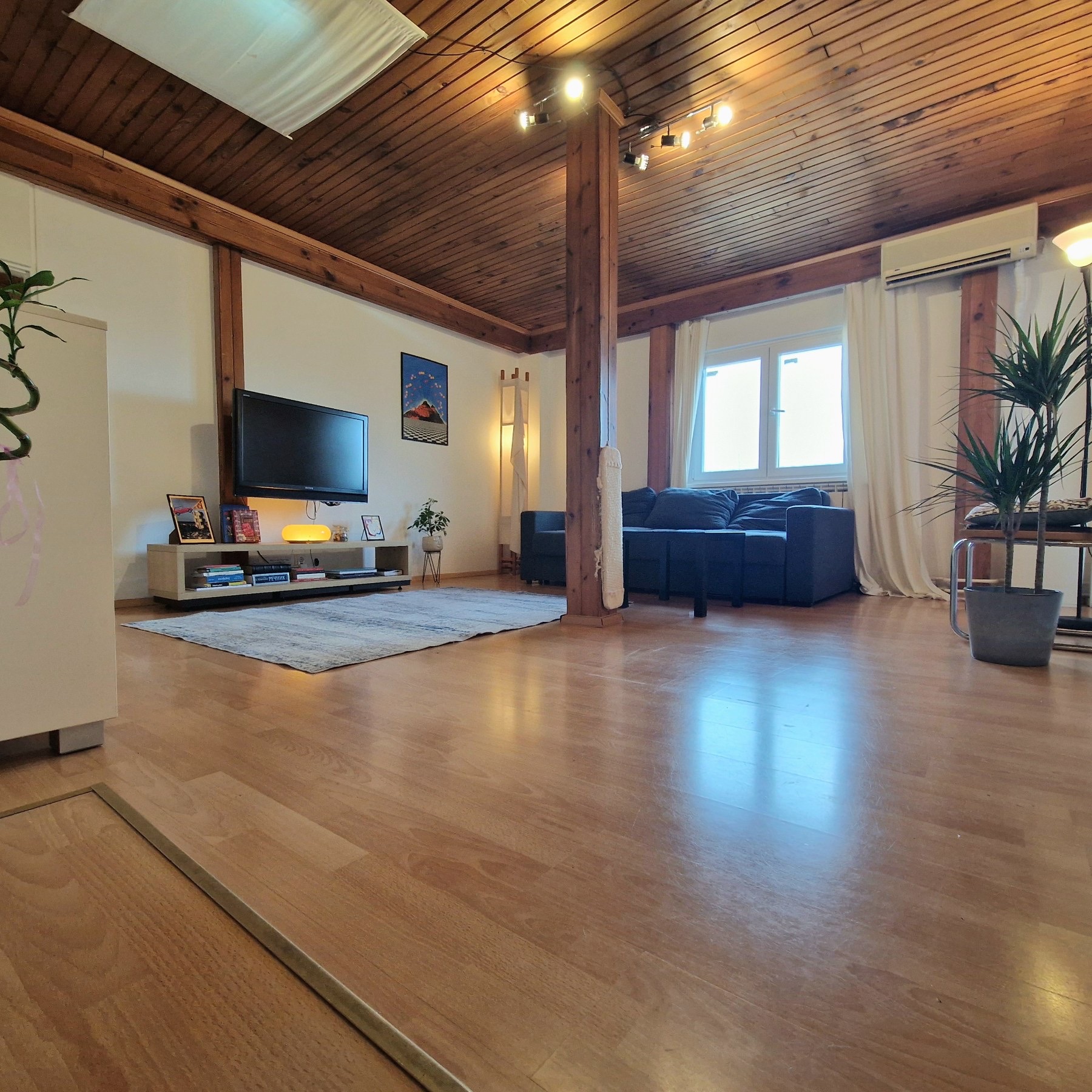 Prodajemo trosoban stan, Atelje 212, 73m²