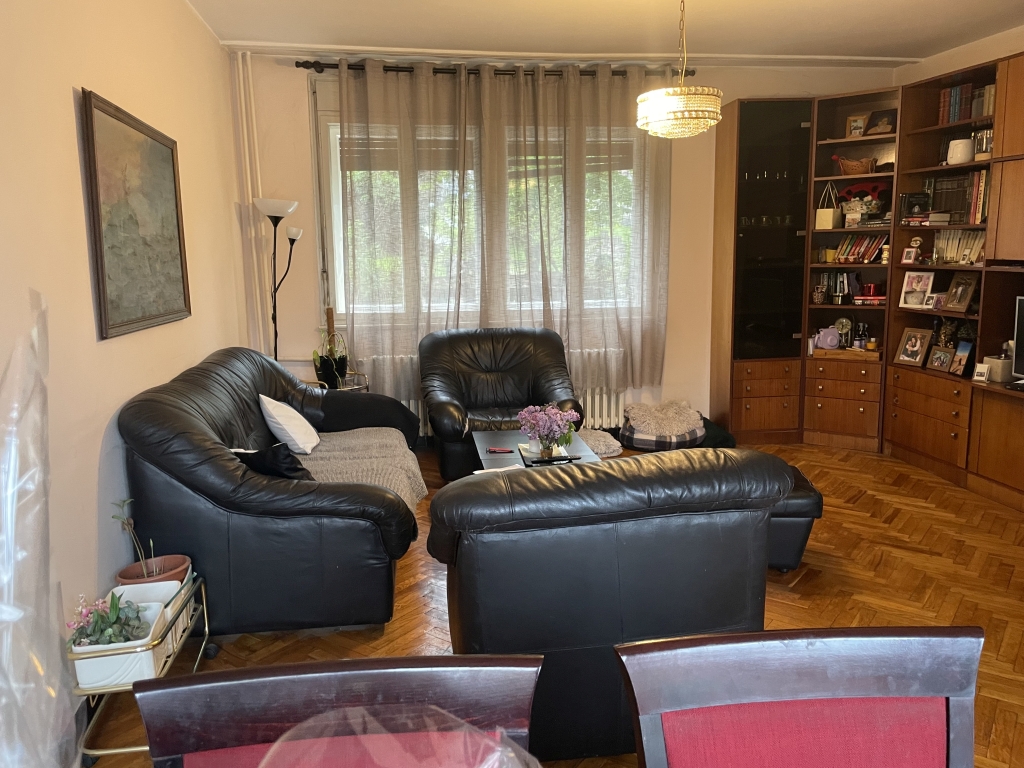 Prodajemo kuću, Dedinje, 140m²