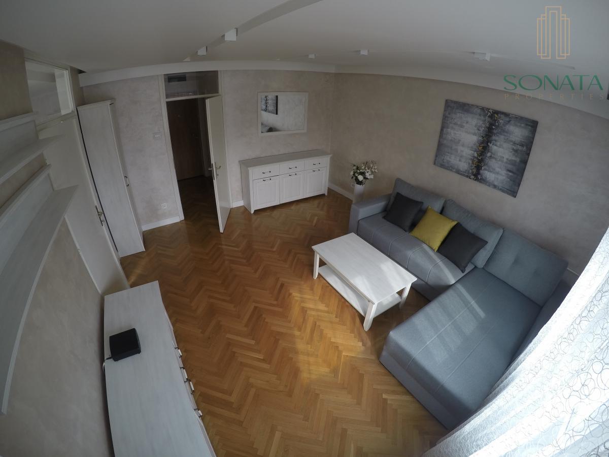 Odličan trosoban stan, Bežanijska kosa