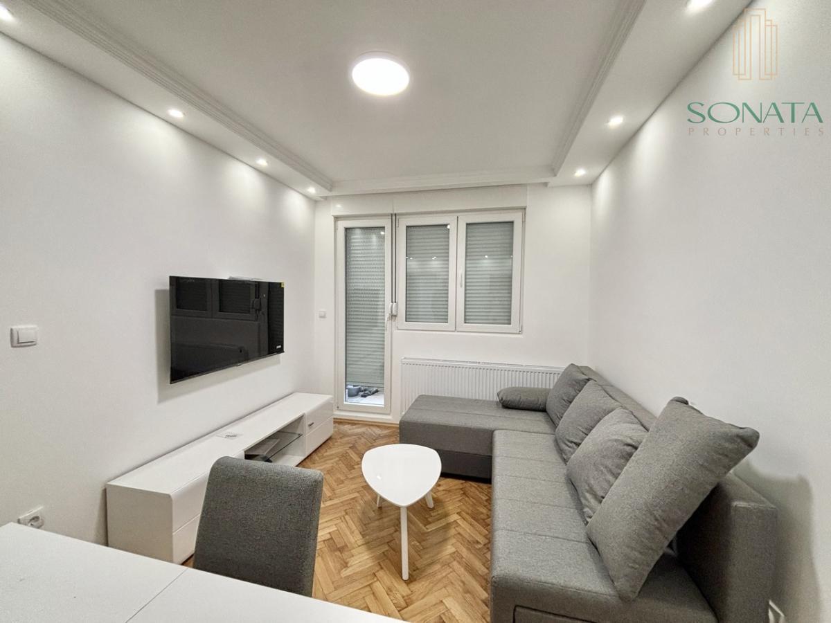 Kompletno renoviran, Lux 5.0