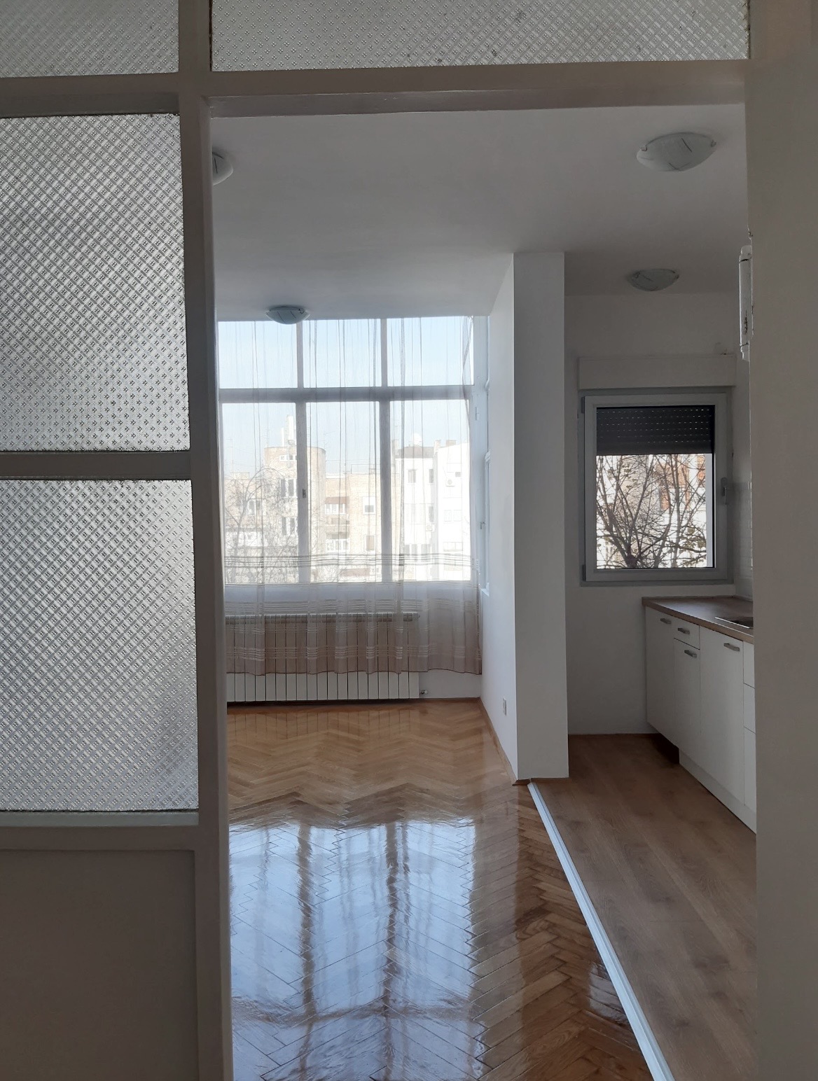 Izdaje se poslovni prostor u centru kod Skupštine